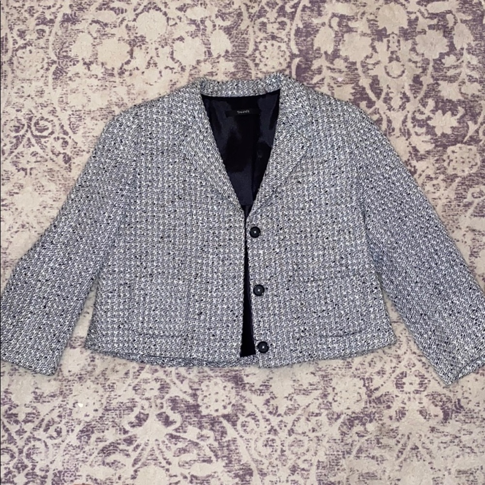 Tahari Boucle Tweed Cropped Blazer
